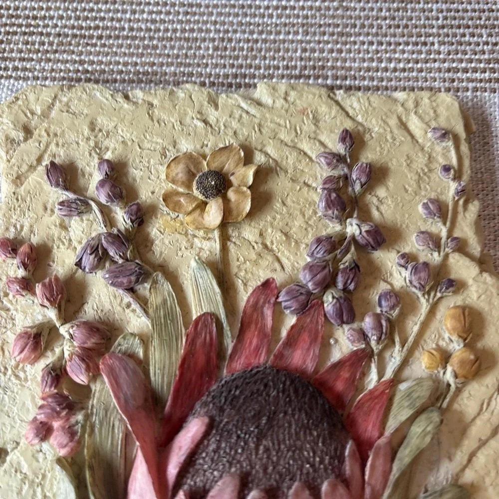 VTG Protea Cheri Blum 3D Floral Wall Hanging Resin Plaques Flowers 6.25x4.25